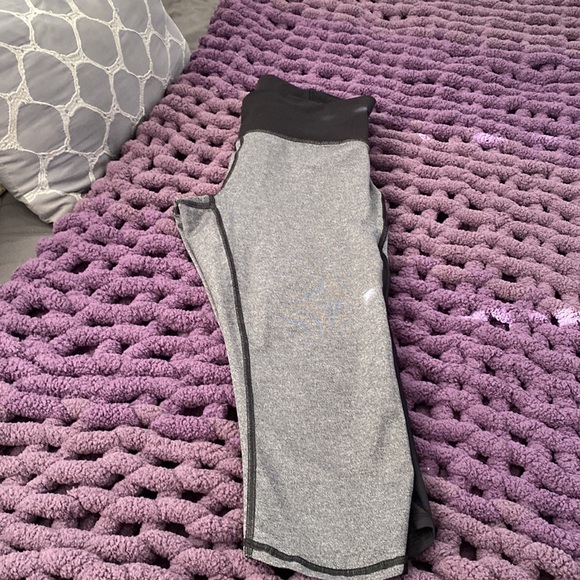 Lululemon Train Times Crop (17") - Picture 2 of 4